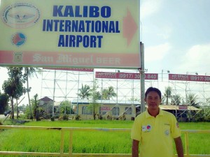 カリボ～ボラカイ送迎ドライバー